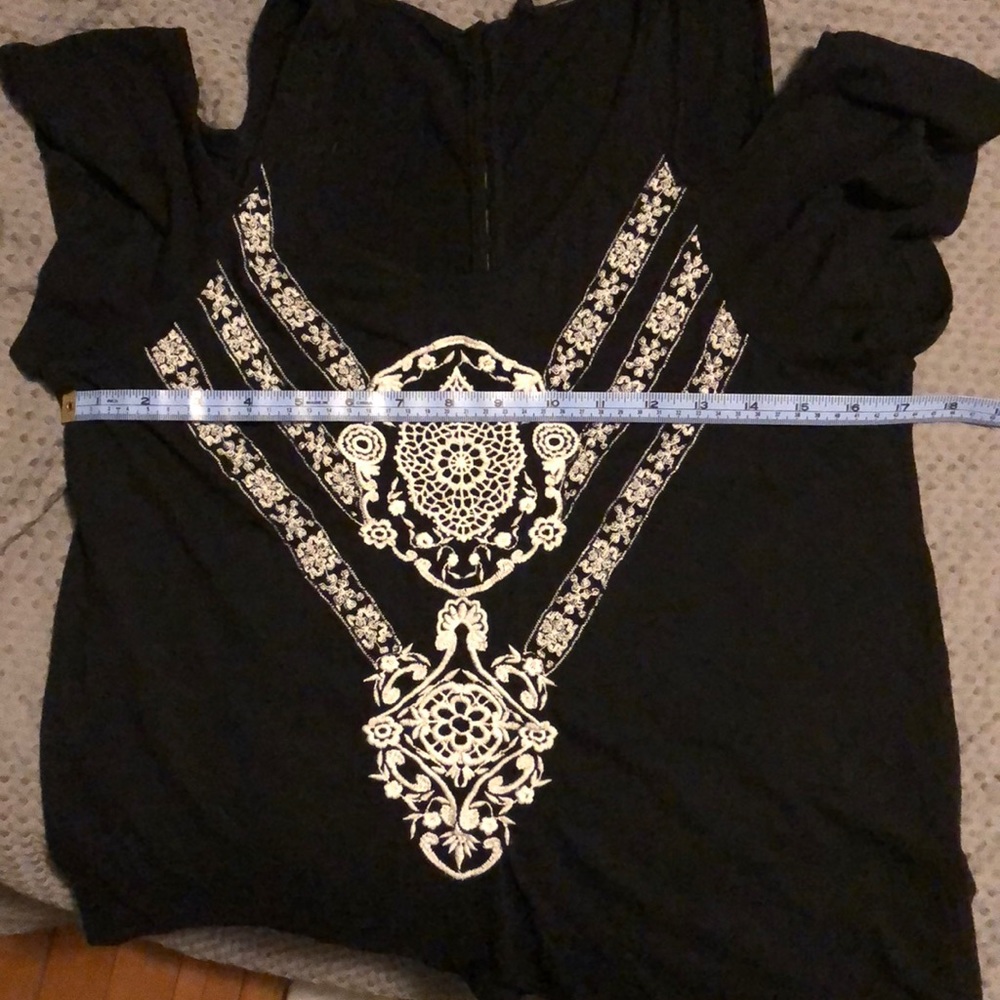 Shirt - Picture 4 of 4